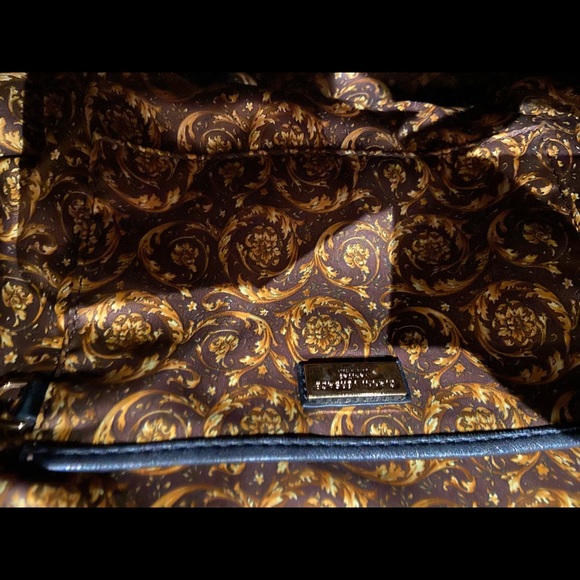 Versace La Medusa Leather Purse (Like New) - Picture 4 of 6